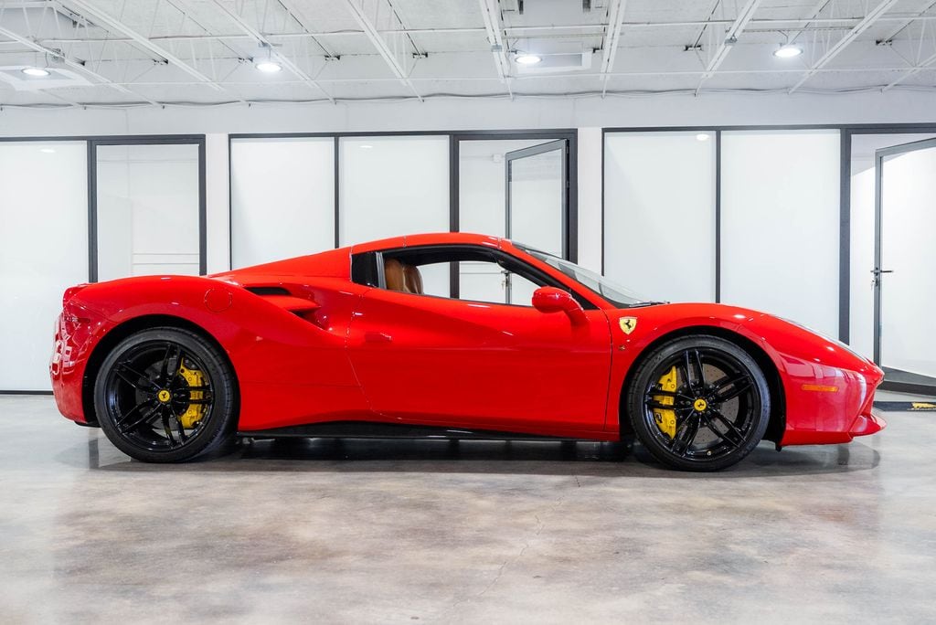 ferrari 488 gtb 2018 ZFF80AMA4J0234995 image ferrari 488 gtb 2018 ZFF80AMA4J0234995 image